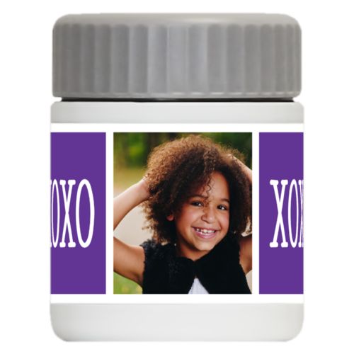 Personalized 12oz food jar personalized with a photo and the saying "xoxo" in purple and white