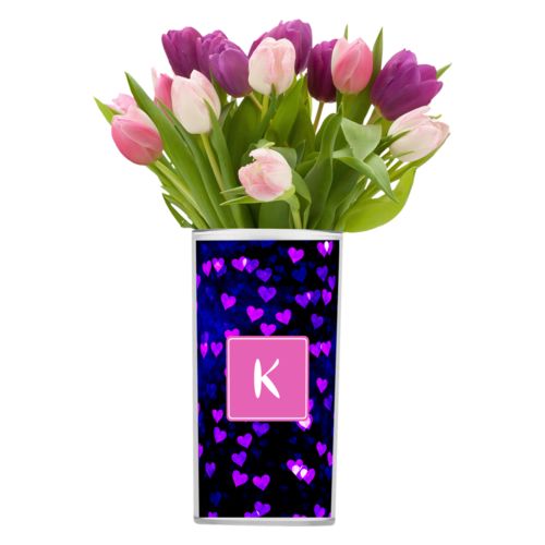 Personalized vase personalized with dream hearts pattern and initial in pink