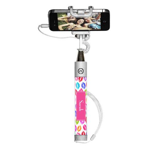 Personalized selfie stick personalized with smooch pattern and name in paparte pink