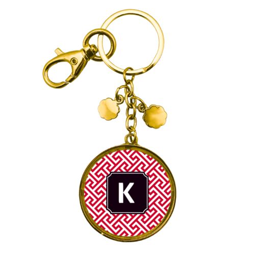 Personalized keychain personalized with keyhole pattern and initial in university of georgia