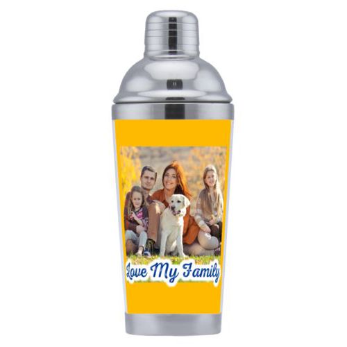 Coctail shaker personalized with photo and the saying "Love My Family"