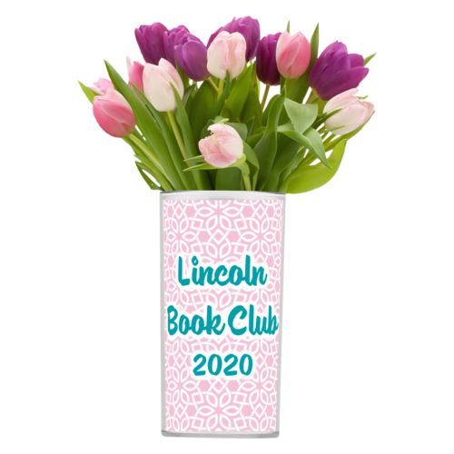 Personalized vase personalized with lattice pattern and the saying "Lincoln Book Club 2020"