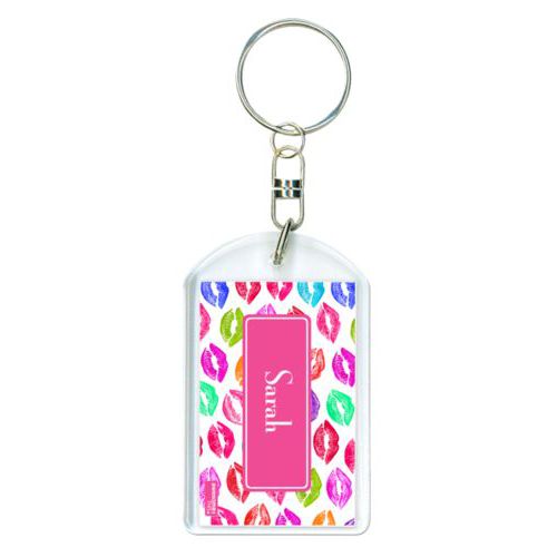 Personalized plastic keychain personalized with smooch pattern and name in paparte pink