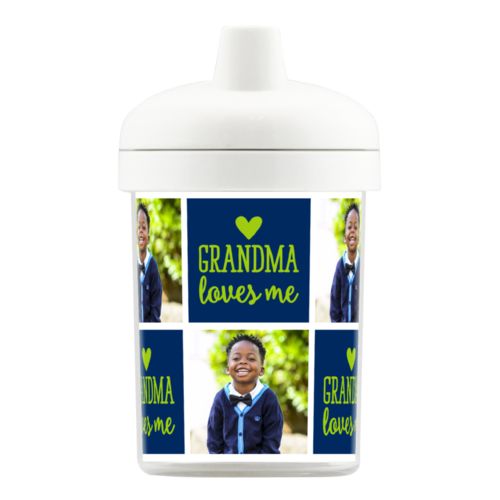 Personalized toddlercup personalized with a photo and the saying "Grandma loves me" in juicy green and navy blue