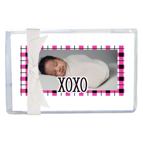Personalized enclosure cards personalized with gingham pattern and photo and the saying "xoxo"